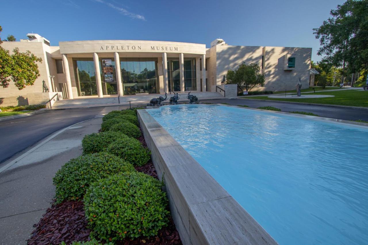 Holiday Inn Hotel & Suites Ocala Conference Center, An Ihg Hotel Exterior photo