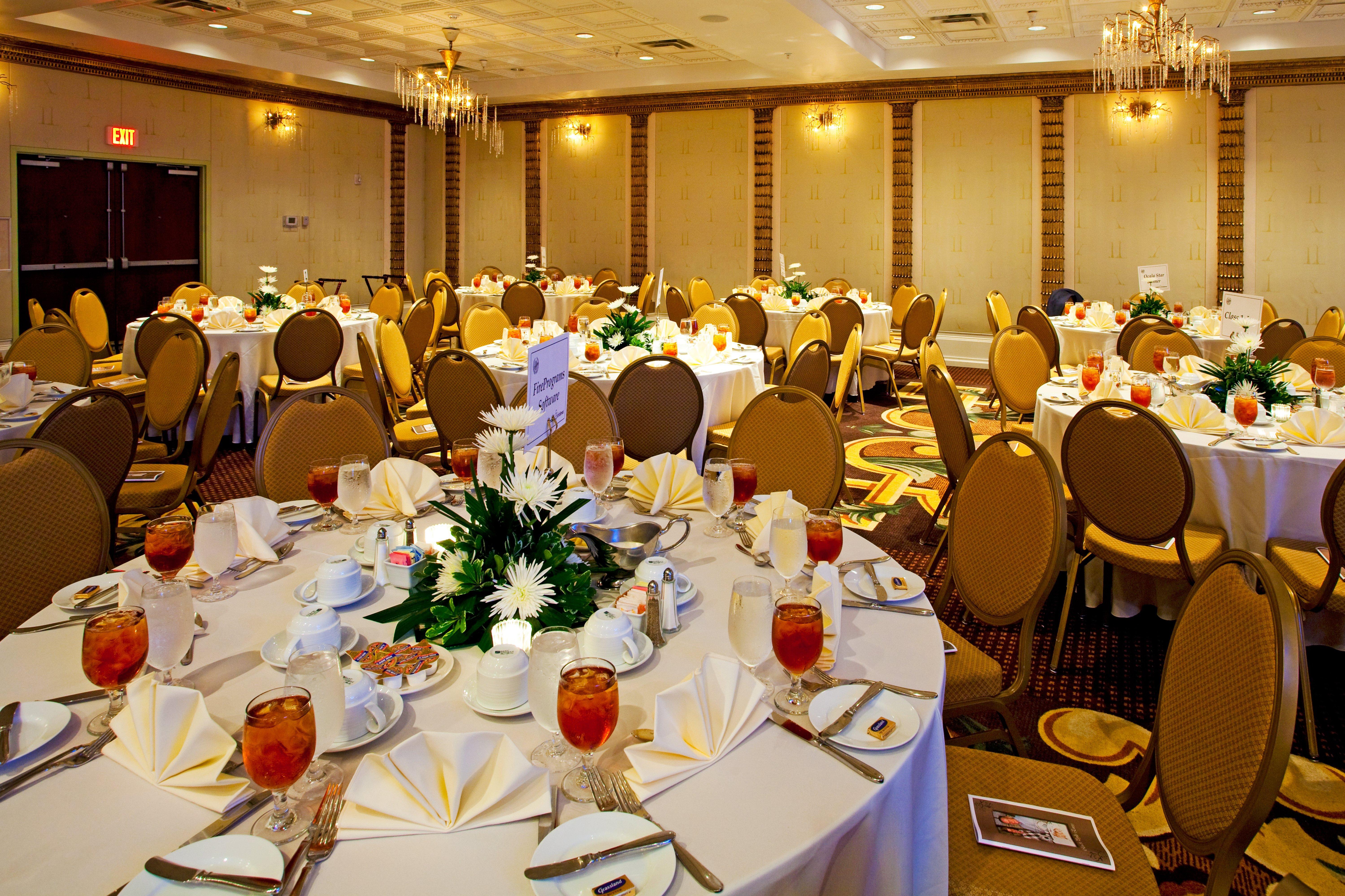 Holiday Inn Hotel & Suites Ocala Conference Center, An Ihg Hotel Exterior photo